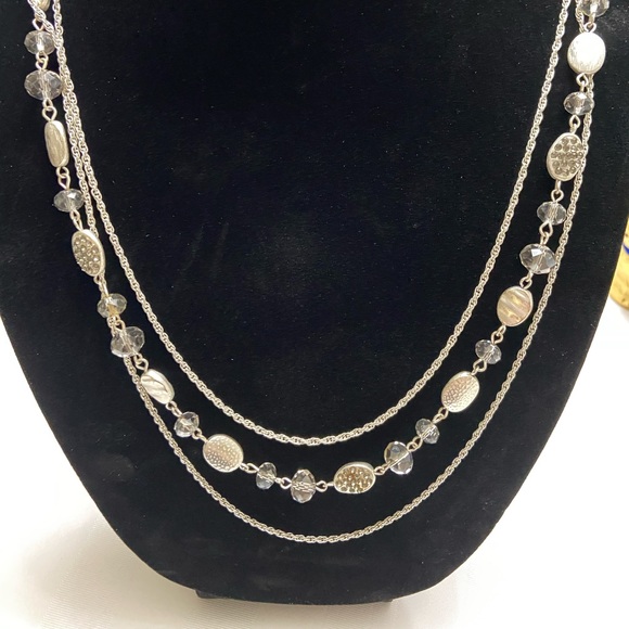 Silver Tone Long chain necklace - Picture 3 of 5
